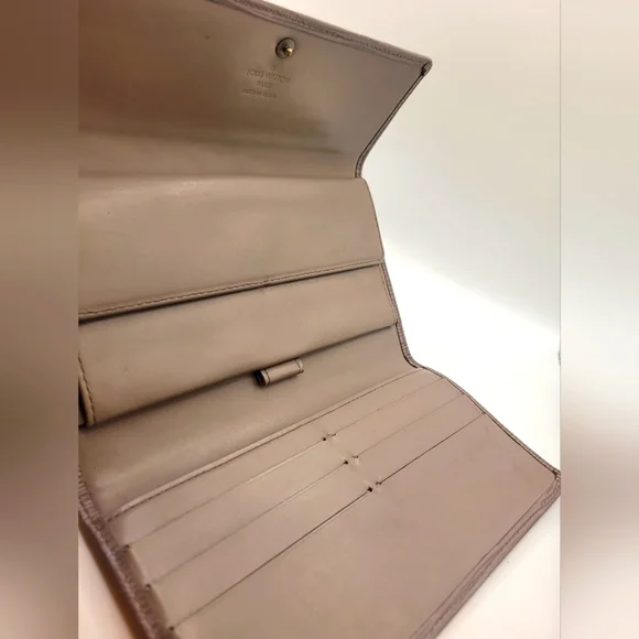 Louis Vuitton Sarah Long Gray Epi Wallet - Picture 3 of 6